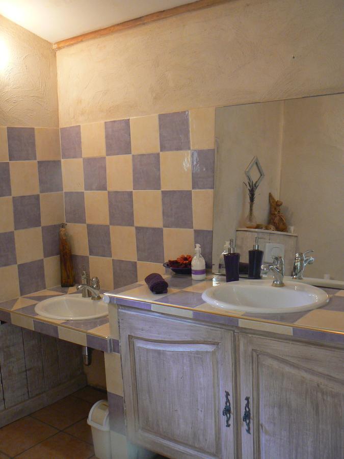Chambres D'Hotes De La Verrerie Lioux Esterno foto