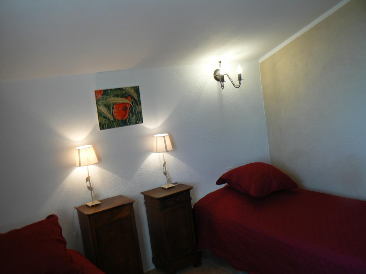 Chambres D'Hotes De La Verrerie Lioux Esterno foto