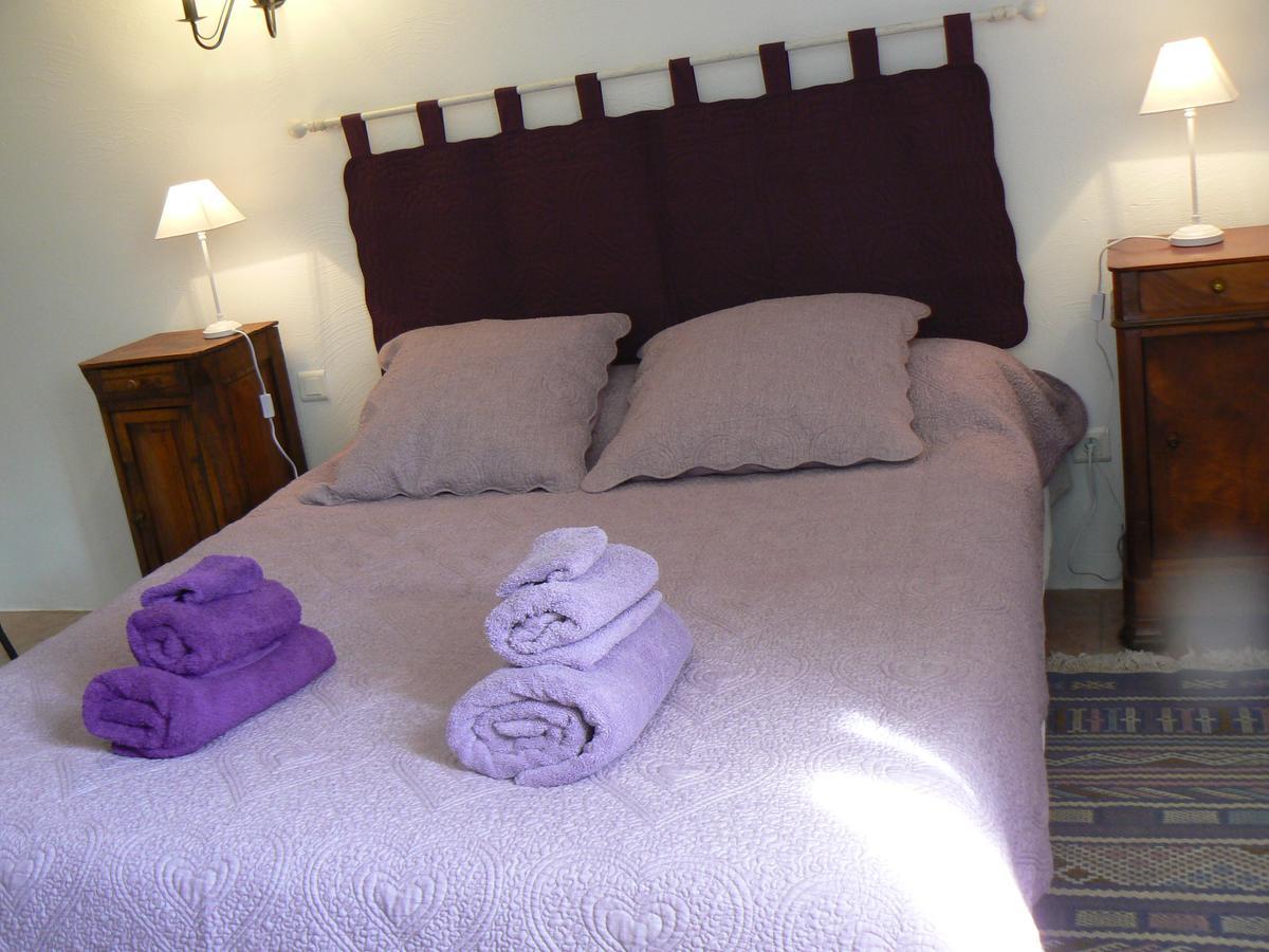 Chambres D'Hotes De La Verrerie Lioux Esterno foto
